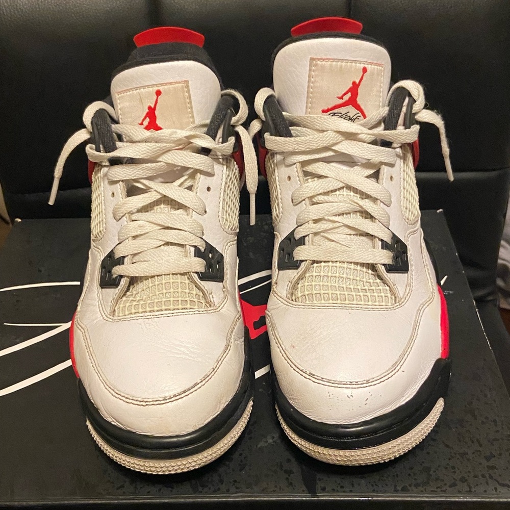 Nike Jordan 4 retro- youth size 7